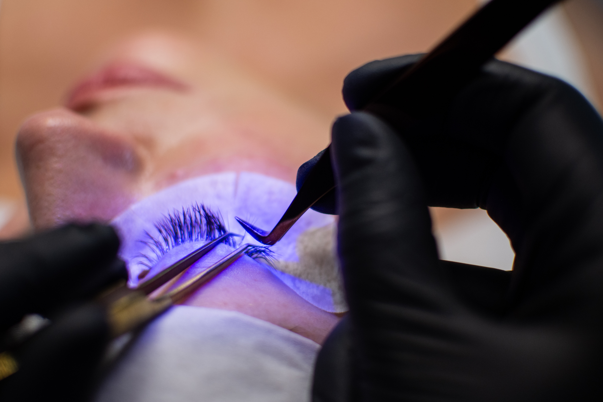 Zdjęcie ze szkolenia JoLash – przedłużanie rzęs